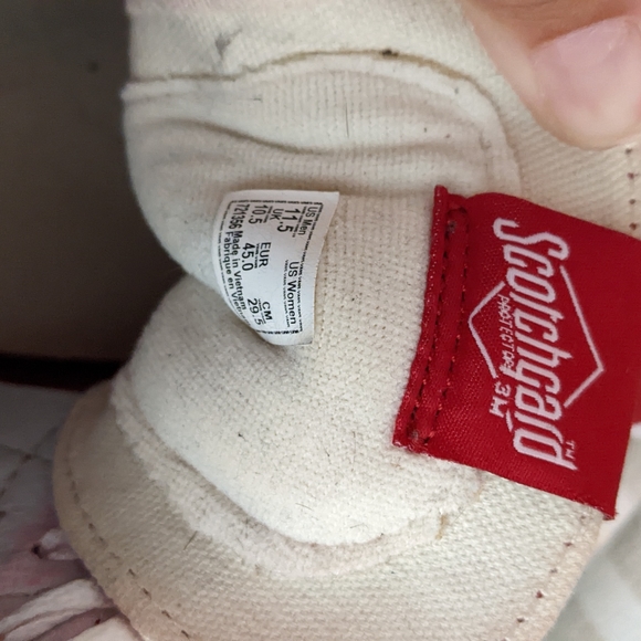 Men's Red Shoes - Picture 3 of 7